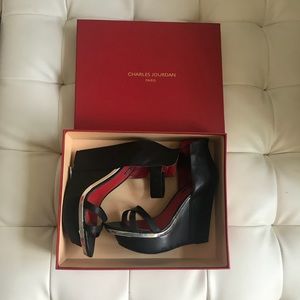 Charles Jourdan wedges